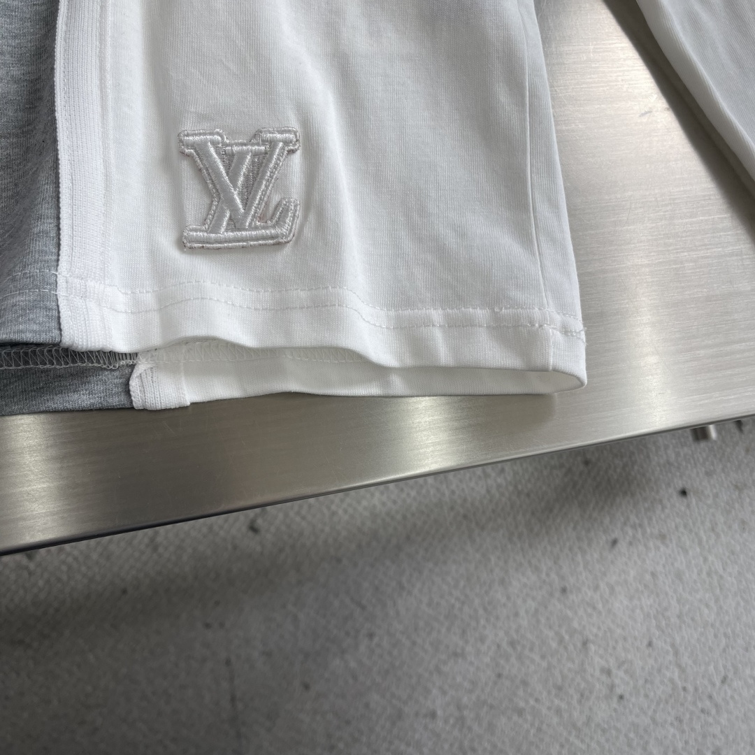 -驴牌 26ss SKI滑雪系列撞色拼接打底衣：先锋细节，一衣解锁雪场奢潮，灰、白、红三色交织出未来感视