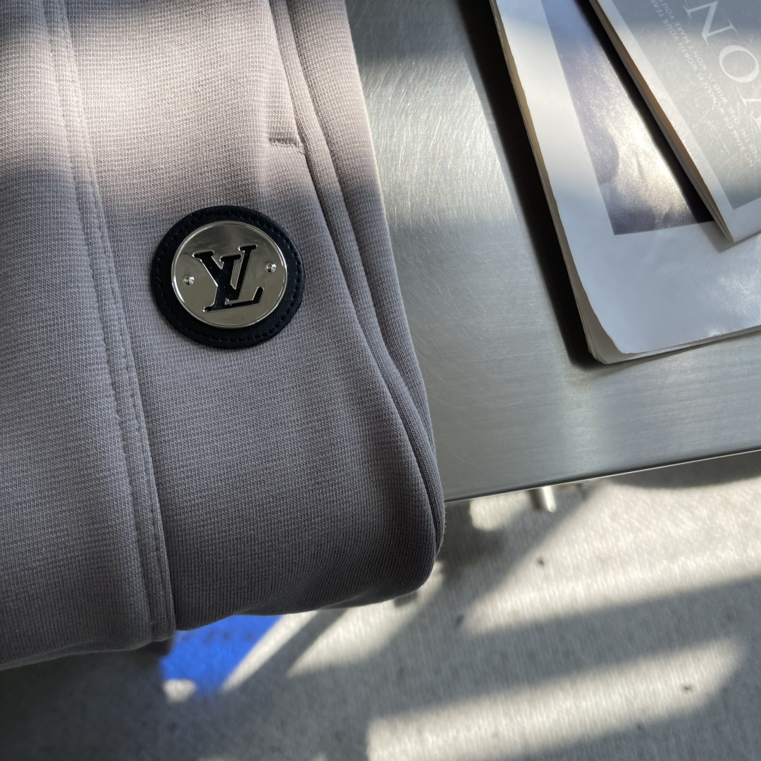 -驴牌 2025ss秋冬新品 男士精品休闲裤顶级面料休闲裤，最新款。上身版型无敌正!绝对可以闭眼收的一款