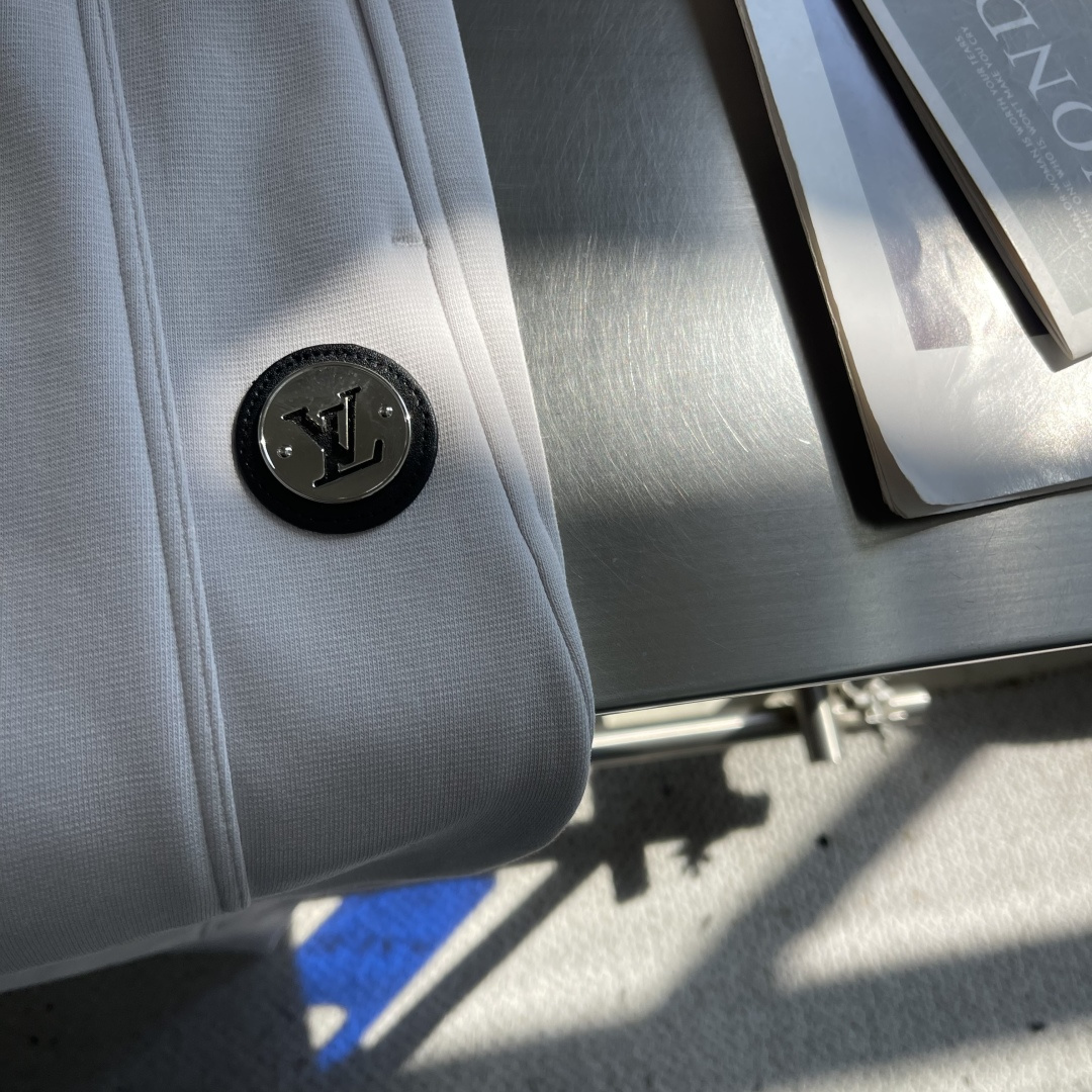 -驴牌 2025ss秋冬新品 男士精品休闲裤顶级面料休闲裤，最新款。上身版型无敌正!绝对可以闭眼收的一款