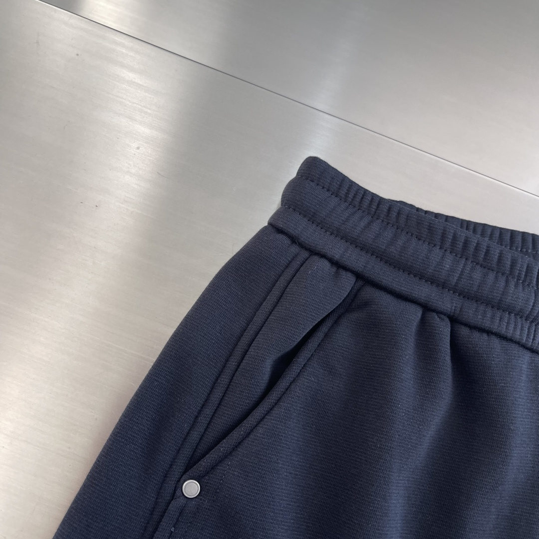 -驴牌 2025秋冬【新品】新款抓绒卫裤，纯色净版，休闲百搭！客供定制品牌刻印五金配件，彰显品牌格调，1