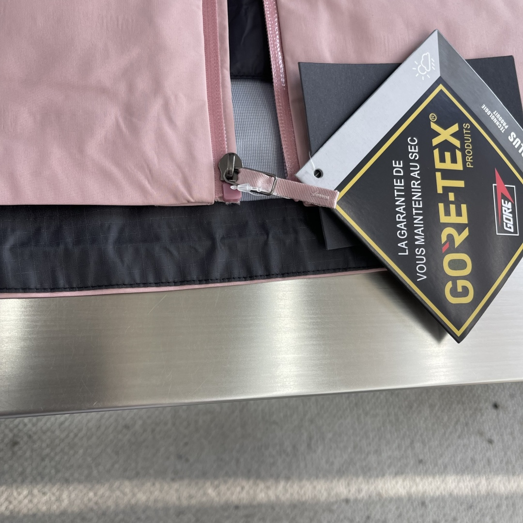 -🐦 鸟家 王炸款三合一冲锋衣羽绒服了来了！一衣三穿！内胆带logo轻薄户外级羽绒服！外层是天花板级别鸟