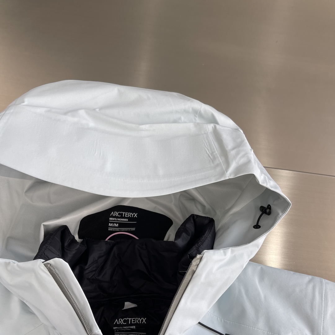 -🐦 鸟家 王炸款三合一冲锋衣羽绒服了来了！一衣三穿！内胆带logo轻薄户外级羽绒服！外层是天花板级别鸟