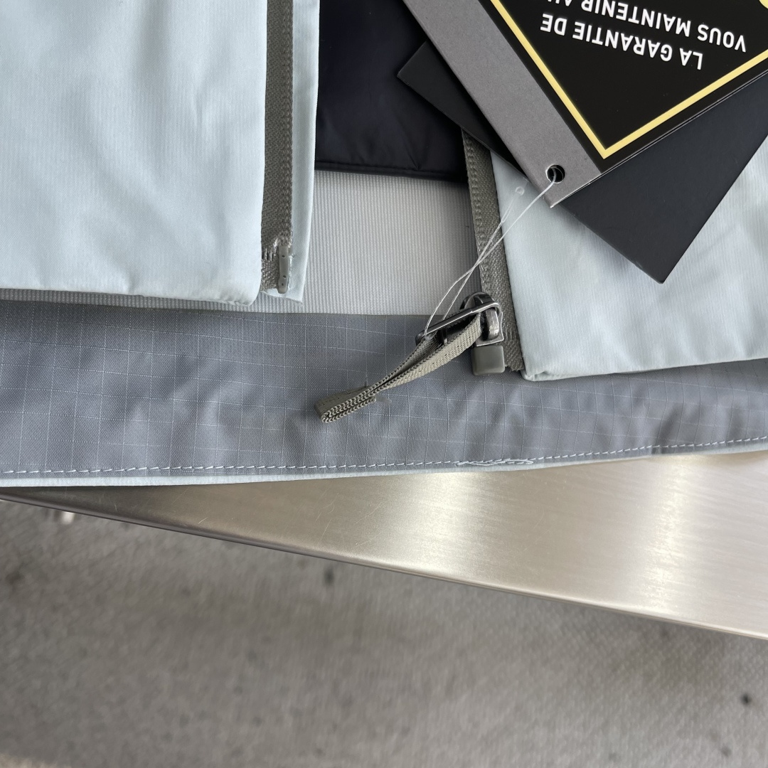 -🐦 鸟家 王炸款三合一冲锋衣羽绒服了来了！一衣三穿！内胆带logo轻薄户外级羽绒服！外层是天花板级别鸟