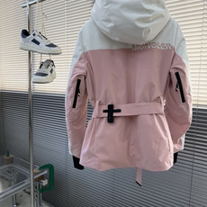 -mon Grenoble Arcesaz短款羽绒服,专为滑雪等户外运动设计,科技尼龙面料防风防水,四向弹力面料让活 -mon Grenoble Arcesaz短款羽绒服,专为滑雪等户外运动设计,科技尼龙面料防风防水,四向弹力面料让活