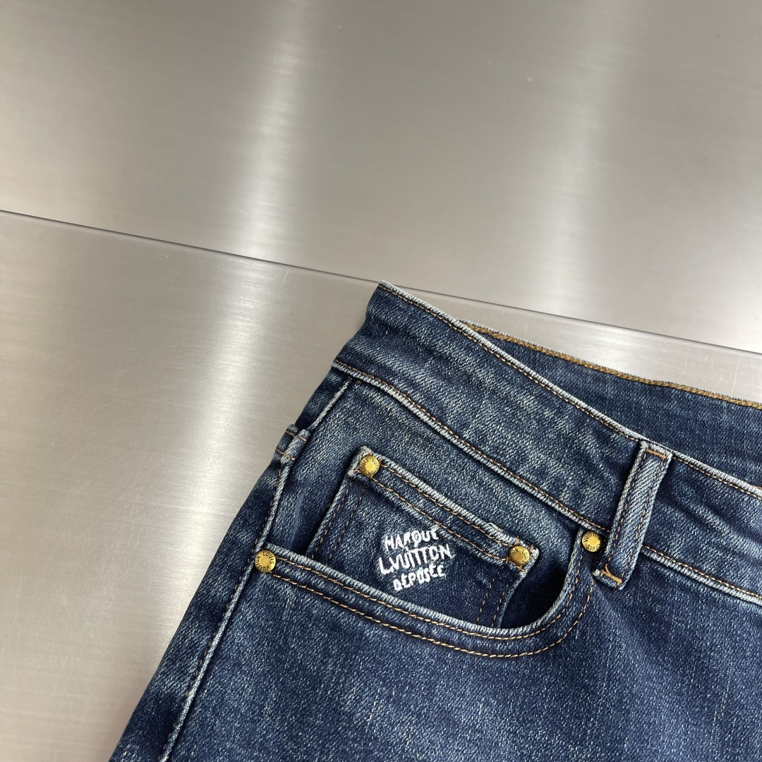 -驴牌 绣花Logo牛仔长裤，定制原版水洗牛仔面料，透气性舒适性及高，独特设计，顶级绣花工艺字母图案lo