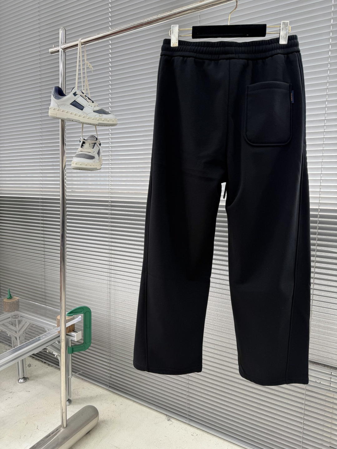 -驴牌 2025秋冬【新品】新款抓绒卫裤，纯色净版，休闲百搭！客供定制品牌刻印五金配件，彰显品牌格调，1