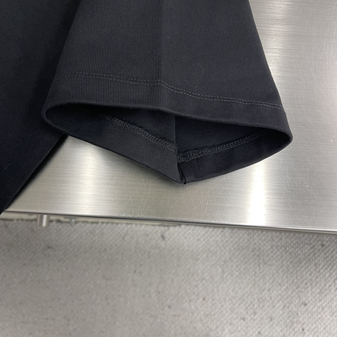 -Balenciag 梵文标识‼️短袖T恤®采用超级高成本的390克高克重双股双纱纯棉面料 此面料厚实挺