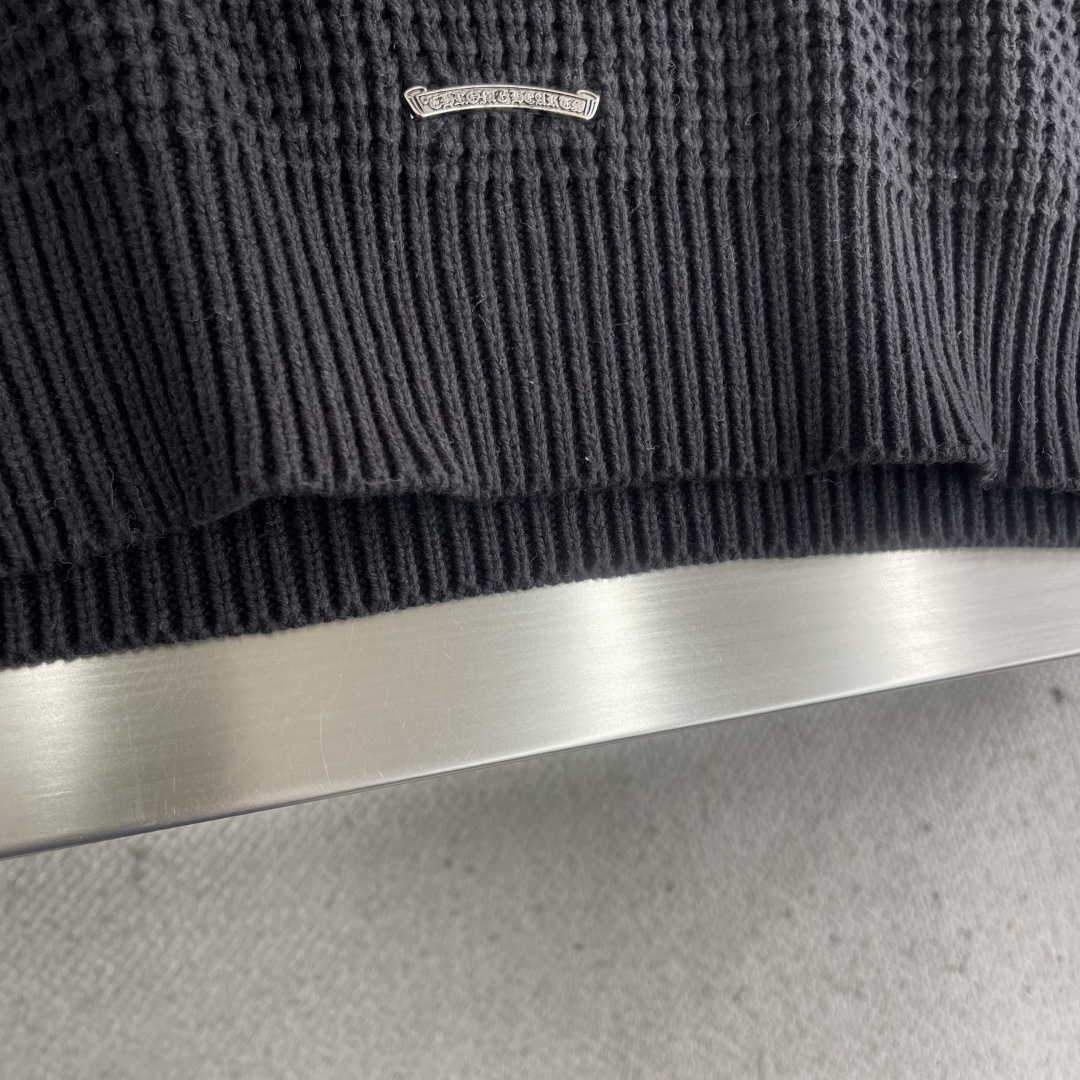 -CH 克罗心 羊绒华夫格毛衣大身面料采用定织定染羊绒与桑蚕丝混纺纱线整件衣服耗时近200分钟衣服手袖两