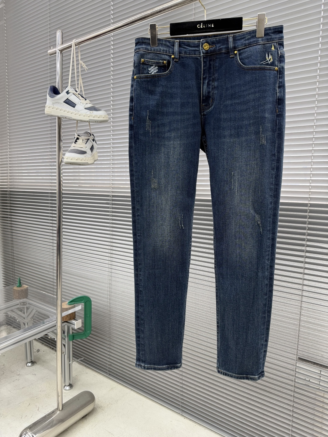 -驴牌 绣花Logo牛仔长裤，定制原版水洗牛仔面料，透气性舒适性及高，独特设计，顶级绣花工艺字母图案lo