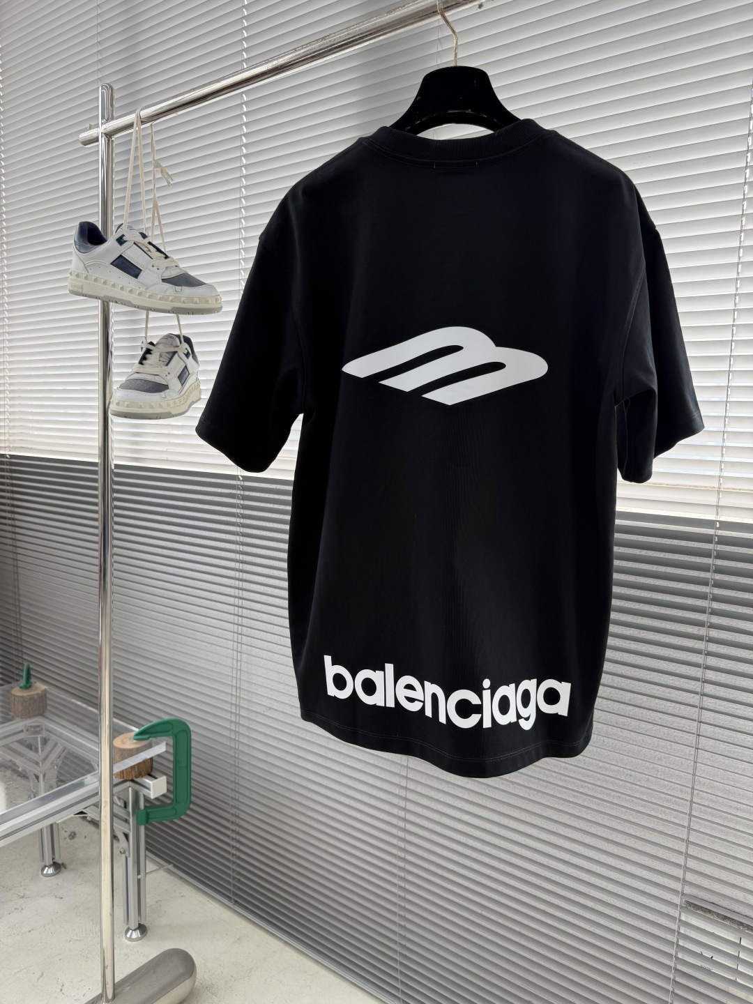 -Balenciag M字母印花‼️短袖T恤®采用超级高成本的390克高克重双股双纱纯棉面料 此面料厚实