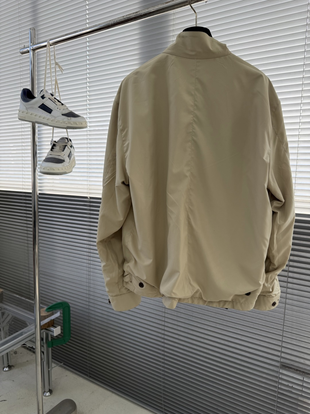 -RAlPh Lauren 标识刺绣俩面穿夹克定制哑光云纹塔夫绸 以及斜纹提花织锦 轻盈坚韧 垂感爽滑 