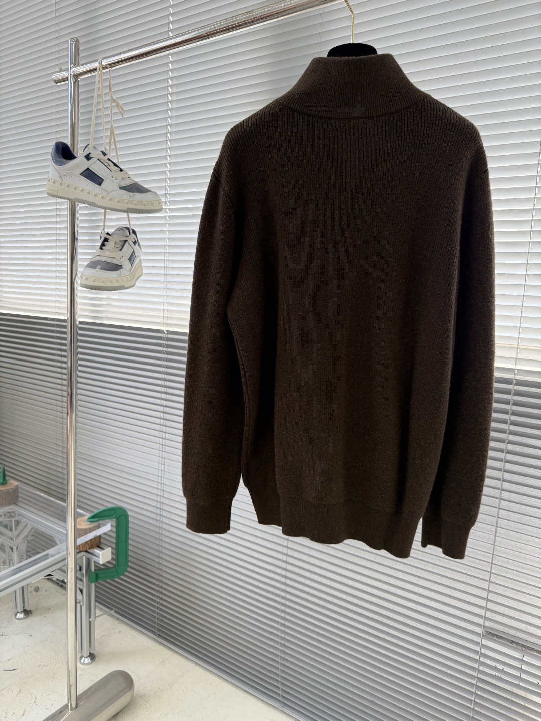 -Celin 25fw新款拉链开衫针织衫，这款拉链式开合设计，前胸搭配有经典CELINE绣花工艺，款式非