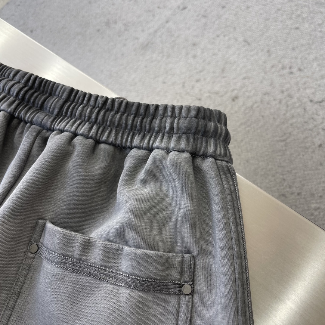 -Balencig 新款加绒休闲弯刀裤 爆款延续 版型真的太好看了 做了加绒的大佬们可以直接上⬆️ 面料