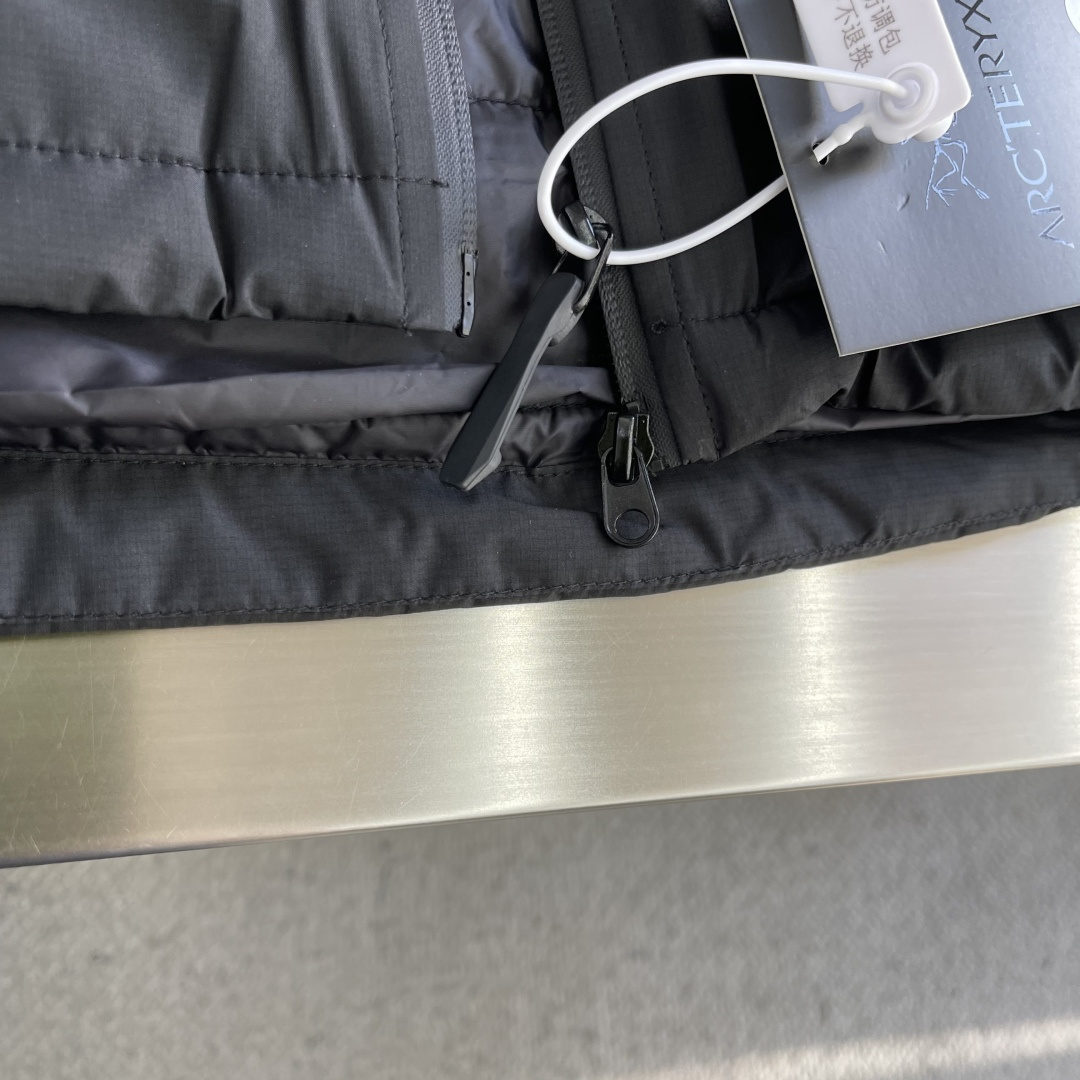 -🐦 鸟家 情侣同款防风保暖休闲运动连帽羽绒棉服外套 作为鸟家棉服系列的代表做产品，这款阿童木棉服可谓是