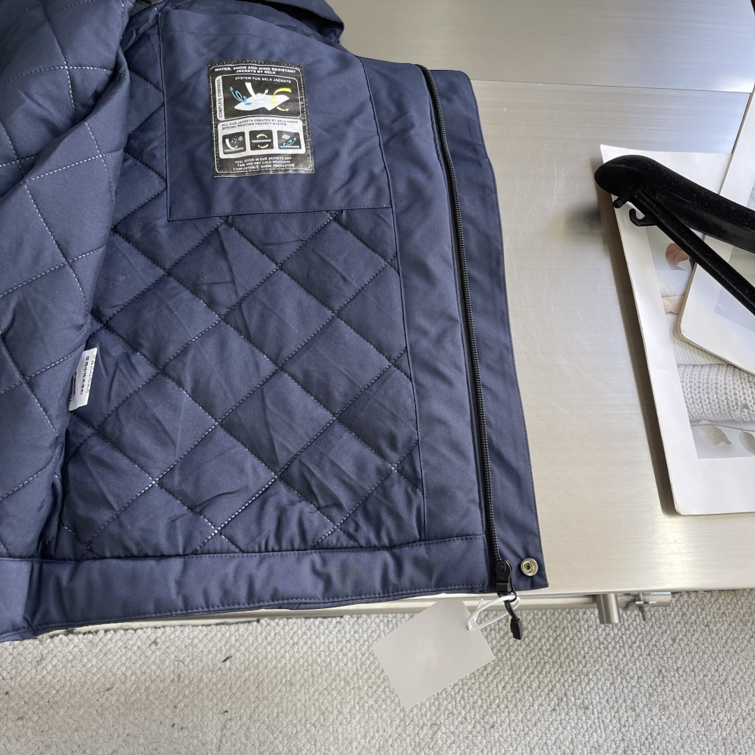 -DESCENTE/迪桑特 新款冲锋棉服外套TRAINING系列男子综训连帽棉服，3防科技+手塞绒感羽绒