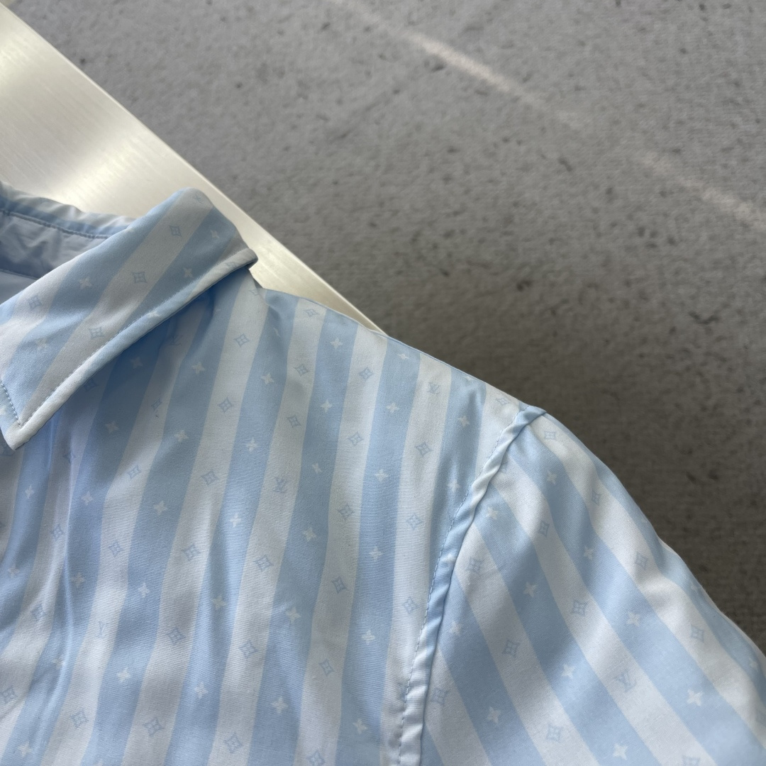 -驴牌 25fw新款双面衬垫长袖夹克式衬衫本款轻盈衬垫棉质夹克式衬衫温暖舒适，是打造滑雪后休闲造型的上佳