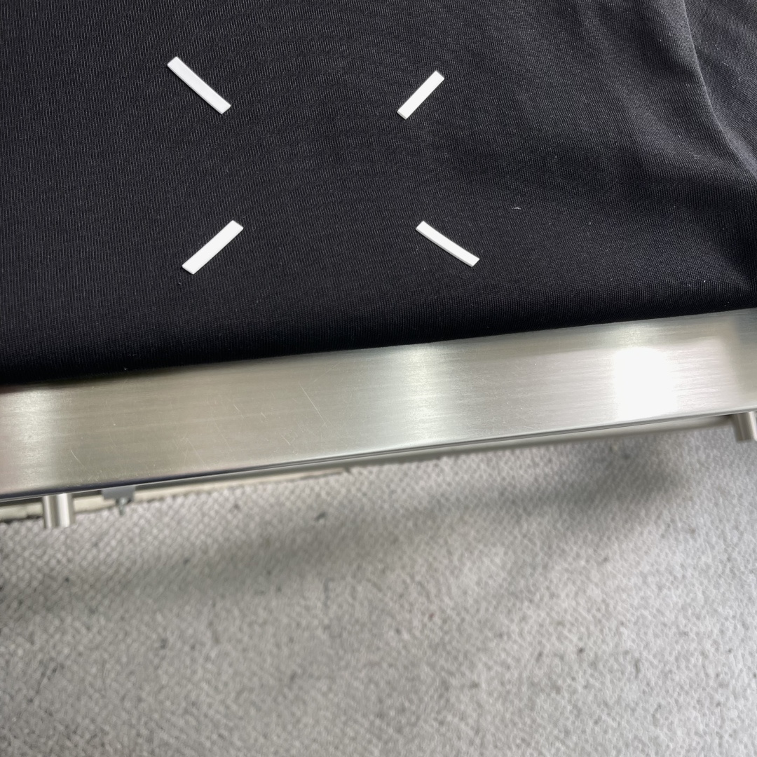 -MM6 马吉拉 25fw新款T恤 前胸四角标厚板胶厚背数码直喷印花双纱精纺全棉100%面料克重300克