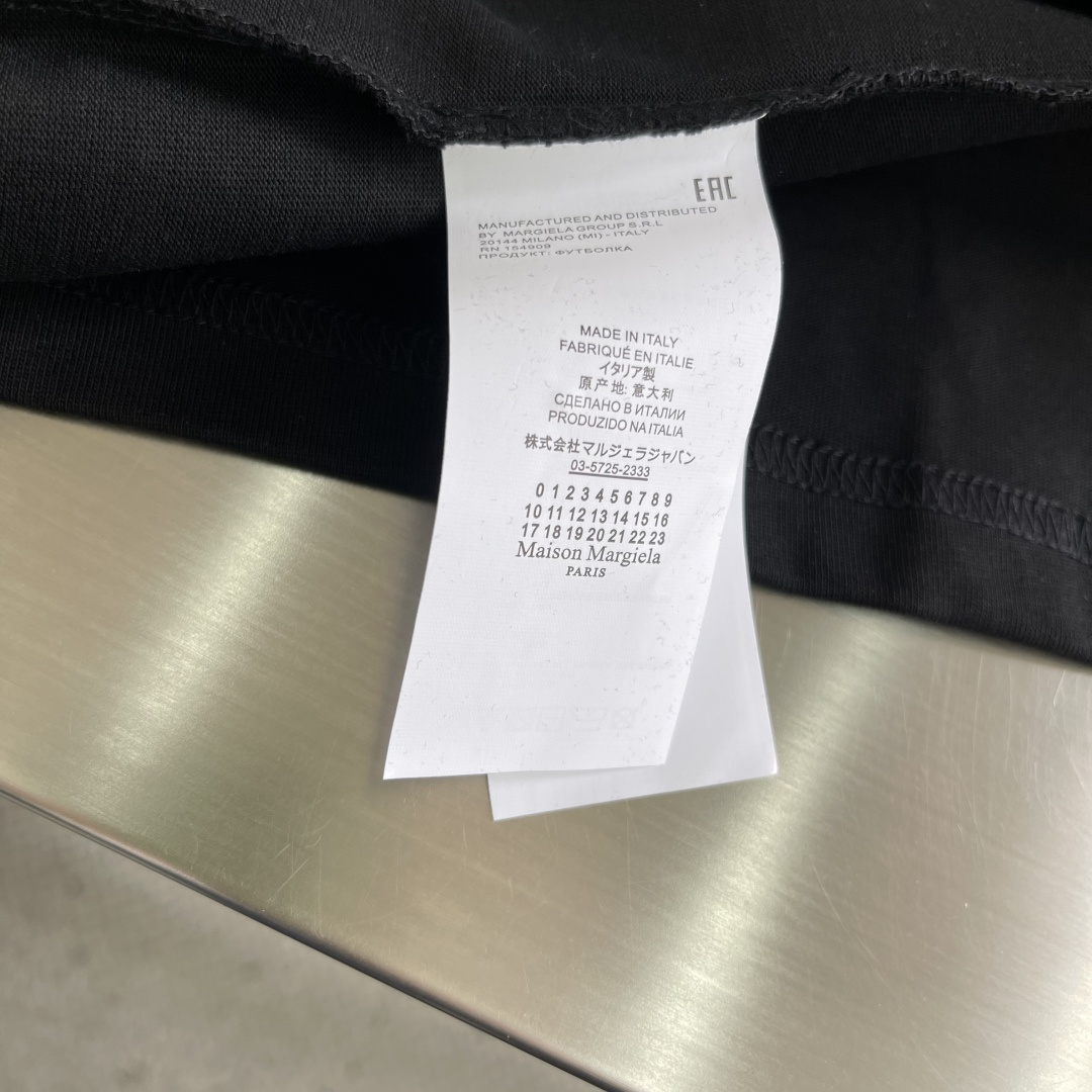 -MM6 马吉拉 25fw新款T恤 前胸四角标厚板胶厚背数码直喷印花双纱精纺全棉100%面料克重300克