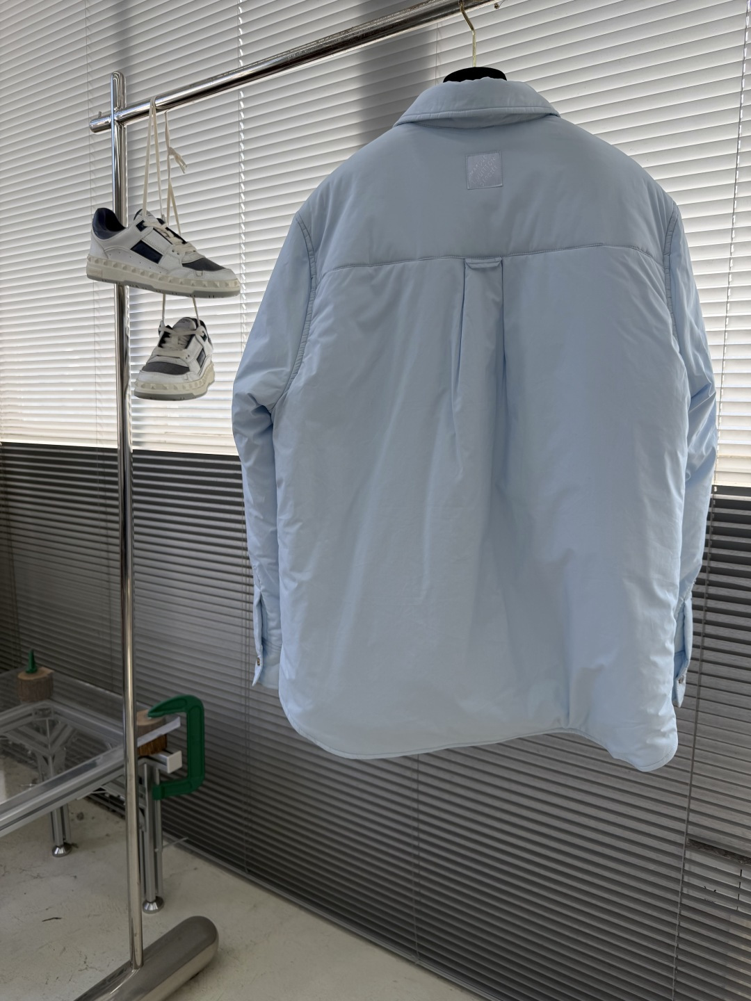 -驴牌 25fw新款双面衬垫长袖夹克式衬衫本款轻盈衬垫棉质夹克式衬衫温暖舒适，是打造滑雪后休闲造型的上佳