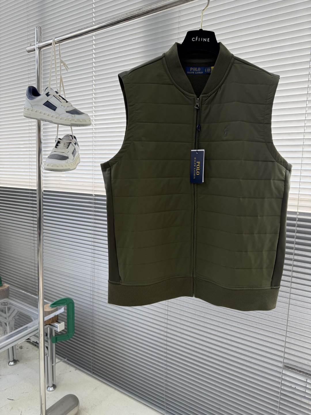 -Polo RAlPh Lauren 内里抓绒马甲​​，这款Polo RAlPh Lauren马甲，轻薄