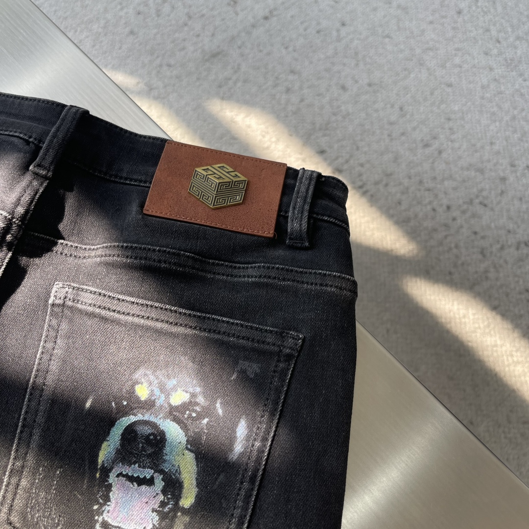 -GVC 25FW秋冬新款休闲牛仔裤，高端品质，面料超级柔软舒适 小直筒版型，上身修长，万能搭配款！尺码