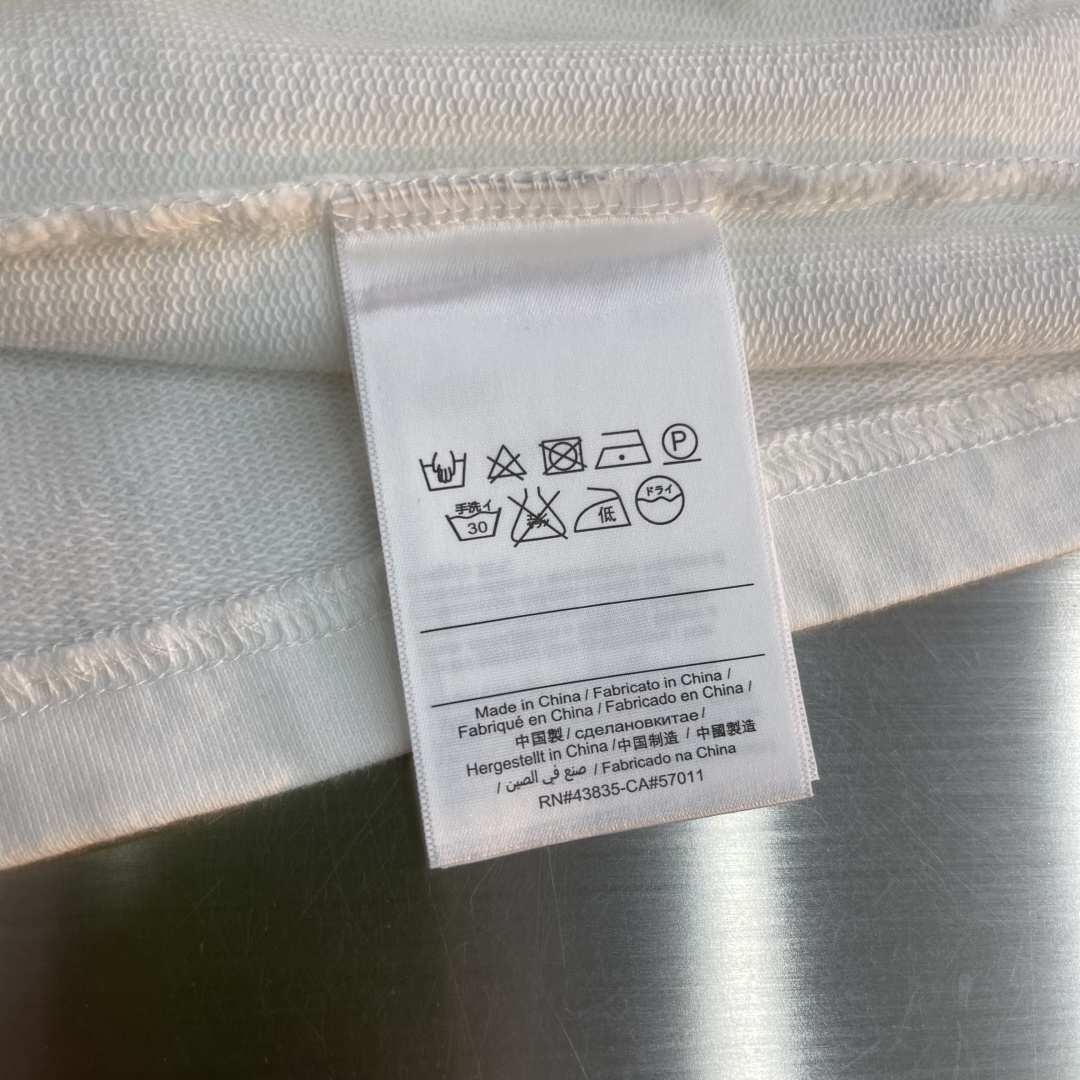 -LOEW 2025秋冬系列短袖T恤码数：M-5XL 微阔版型高克重洗水纯棉毛圈面料，面料表面食毛做磨毛