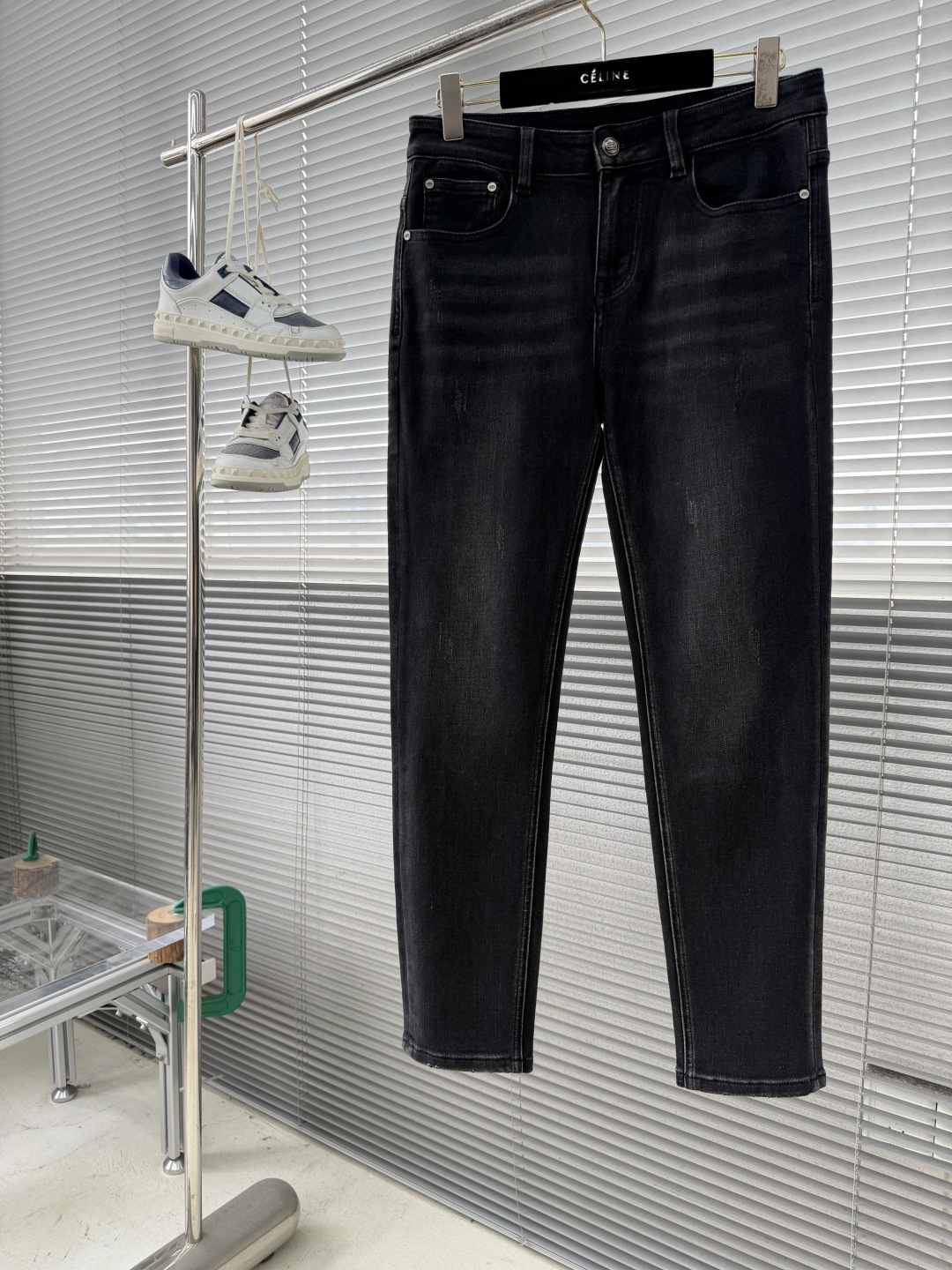 -Balenciag 2025秋季最新品，时尚休闲水洗牛仔裤女进口水洗弹力面料，舒适有弹性，顶级印花工艺