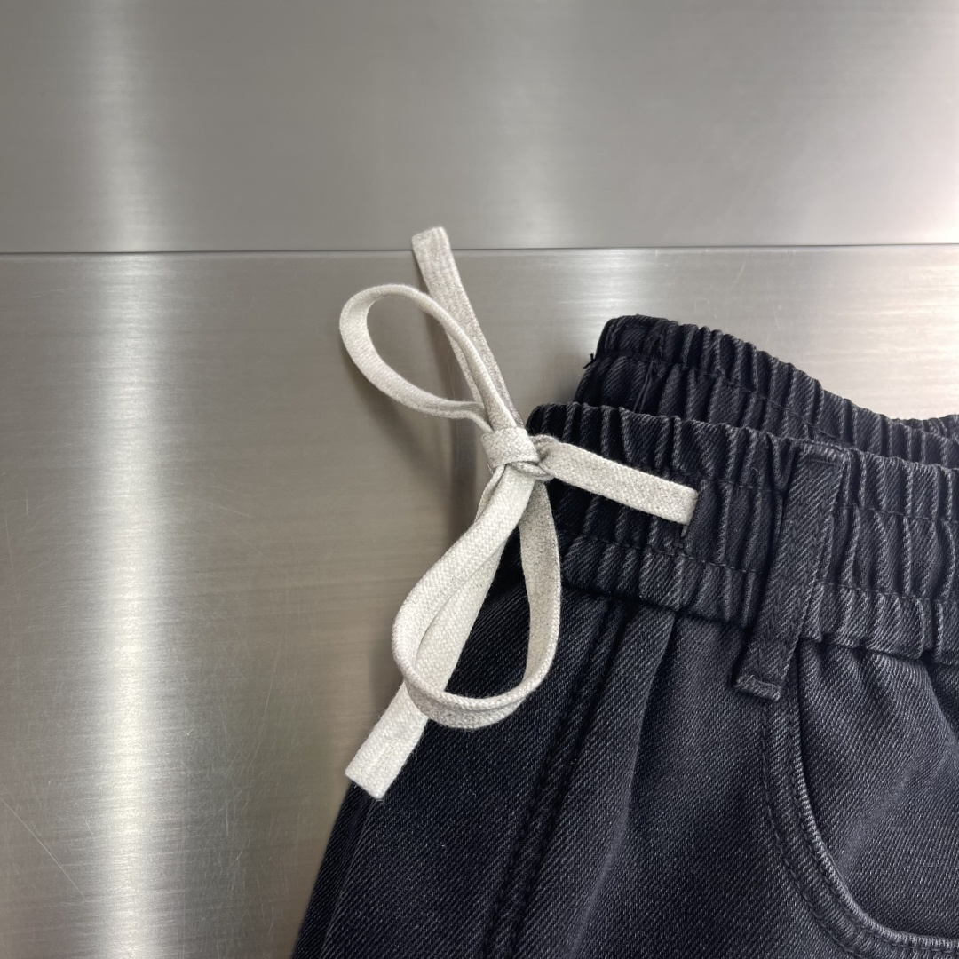 -LOEW 秋冬新款加绒长裤，定制洗水纯棉斜纹牛仔奥利绒面料，洗水猫须喷白工艺 两侧logo字母印花微阔