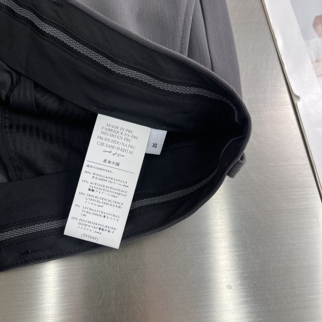 -Loro Piana 复古臻品“鱼骨纹”含羊毛醋酸天丝纤维面料垂感度舒适度极高挺括有型休闲西裤复古鱼骨