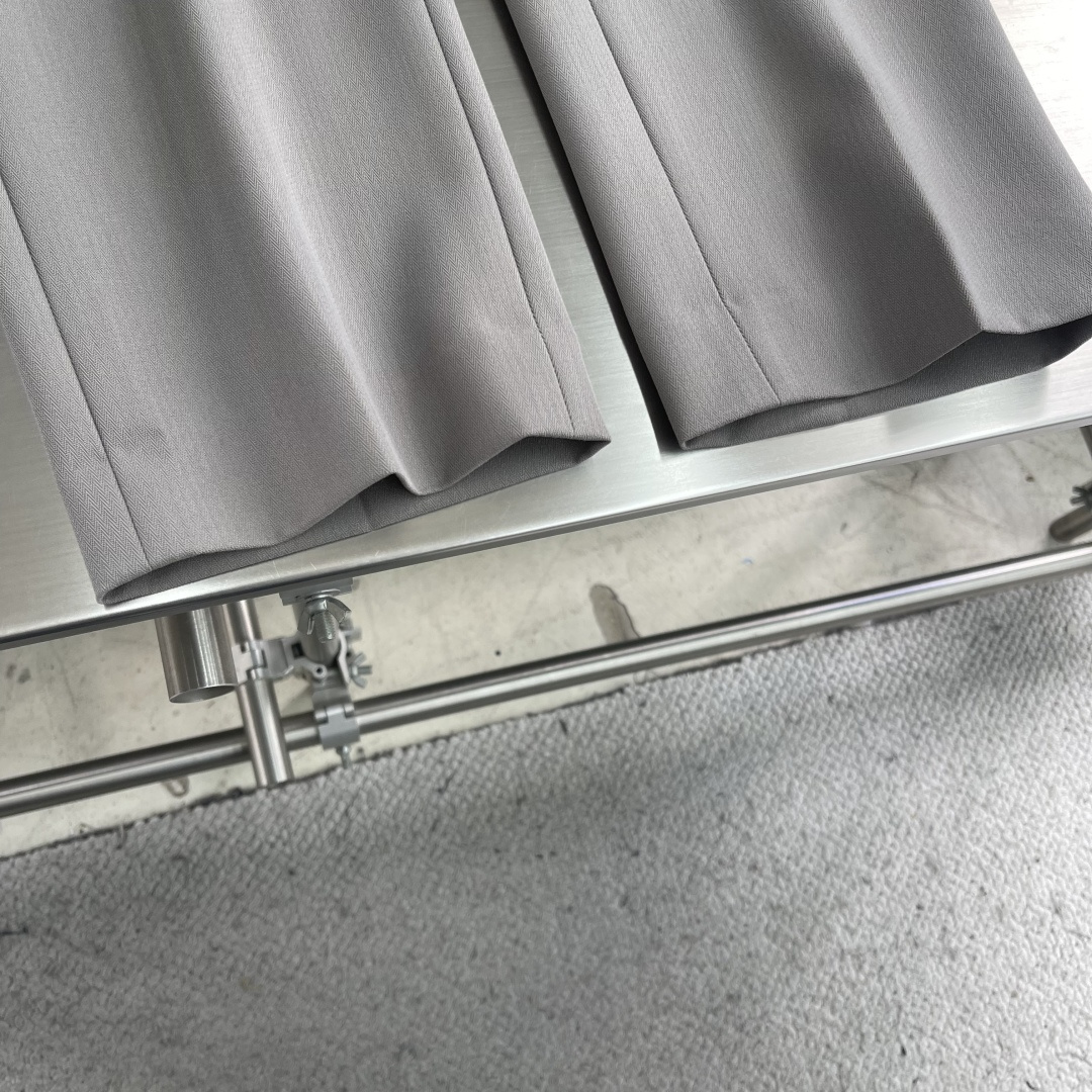 -Loro Piana 复古臻品“鱼骨纹”含羊毛醋酸天丝纤维面料垂感度舒适度极高挺括有型休闲西裤复古鱼骨