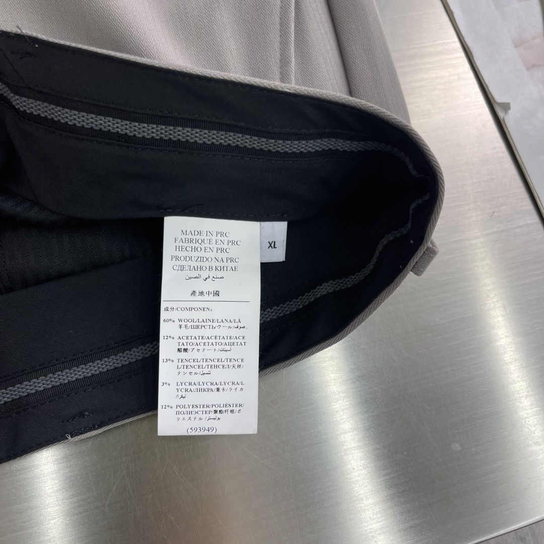 -Loro Piana 复古臻品“鱼骨纹”含羊毛醋酸天丝纤维面料垂感度舒适度极高挺括有型休闲西裤复古鱼骨