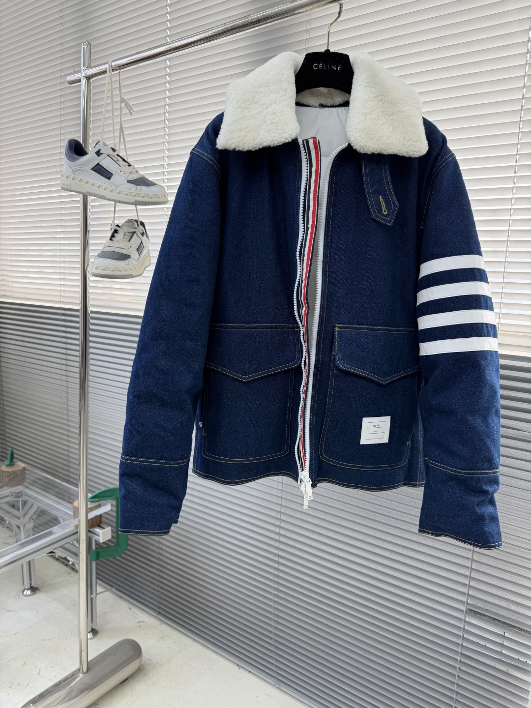 -TB 加厚牛仔羽绒外套重磅……重工洗水牛仔 内里加厚双层内胆 放跑毛漏毛 100%白绒 领口可拆卸羊粒