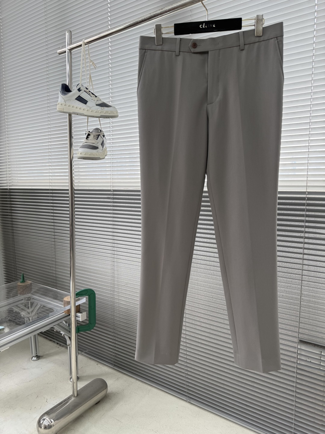 -Loro Piana 复古臻品“鱼骨纹”含羊毛醋酸天丝纤维面料垂感度舒适度极高挺括有型休闲西裤复古鱼骨