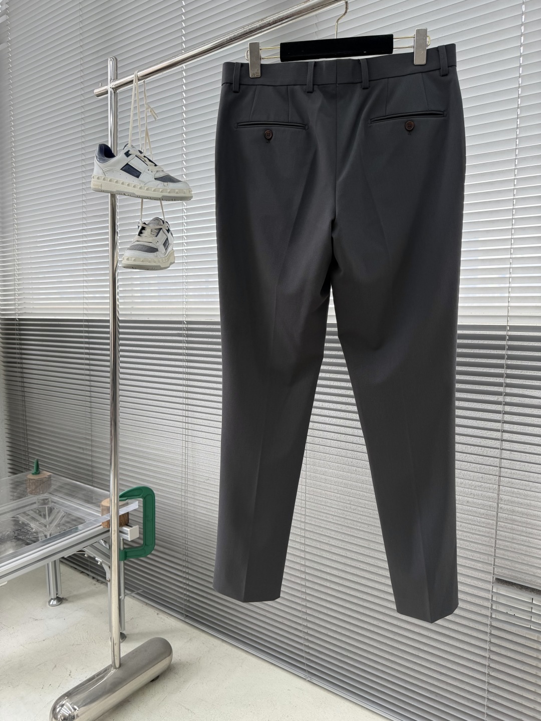 -Loro Piana 复古臻品“鱼骨纹”含羊毛醋酸天丝纤维面料垂感度舒适度极高挺括有型休闲西裤复古鱼骨