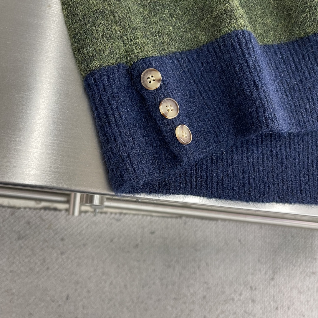 -TB 新款毛衫毛衣，上身舒适，不挑身材 男女同款，秋冬毛衣，是今年最好看的情侣装，秋冬必备百搭不出错，