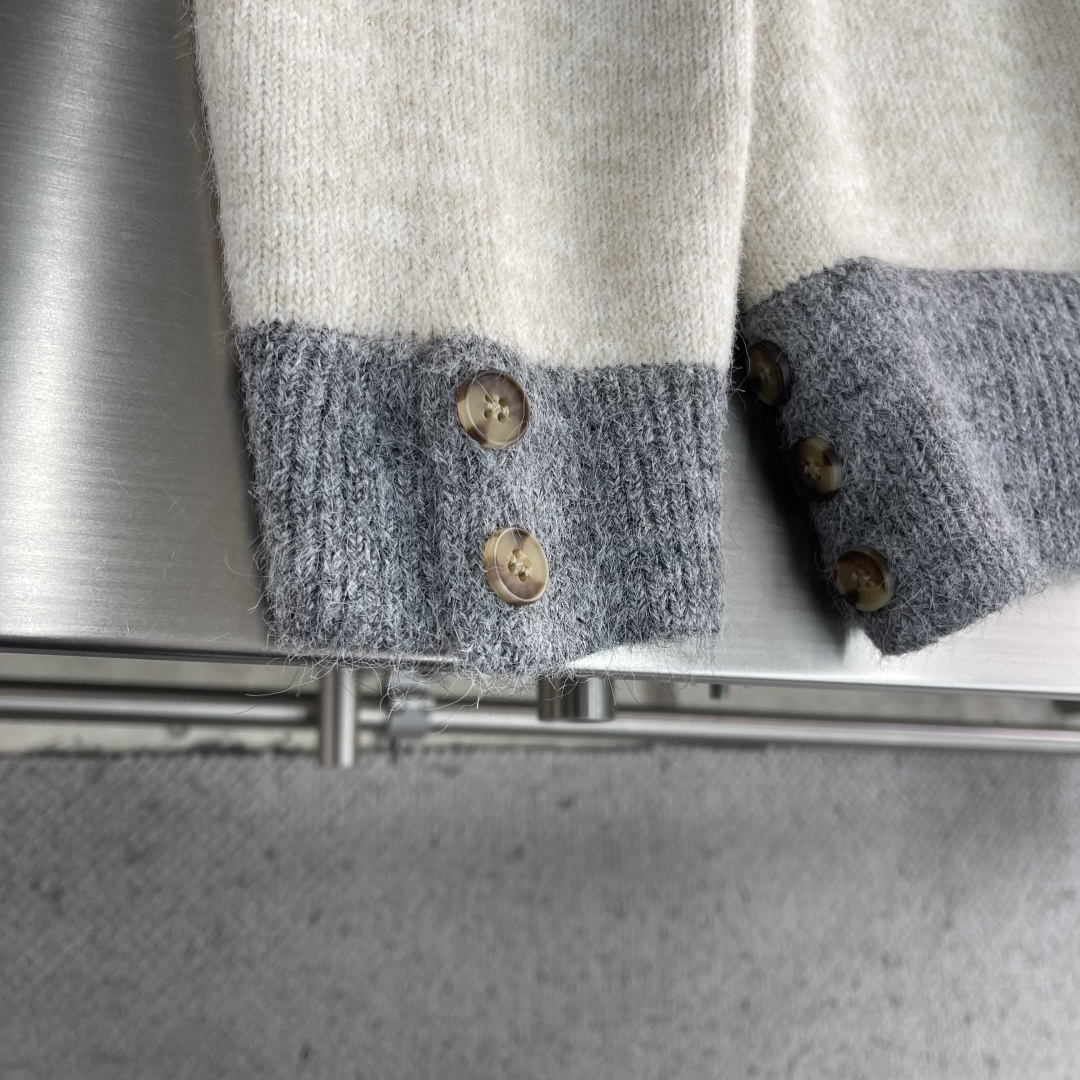 -TB 新款毛衫毛衣，上身舒适，不挑身材 男女同款，秋冬毛衣，是今年最好看的情侣装，秋冬必备百搭不出错，