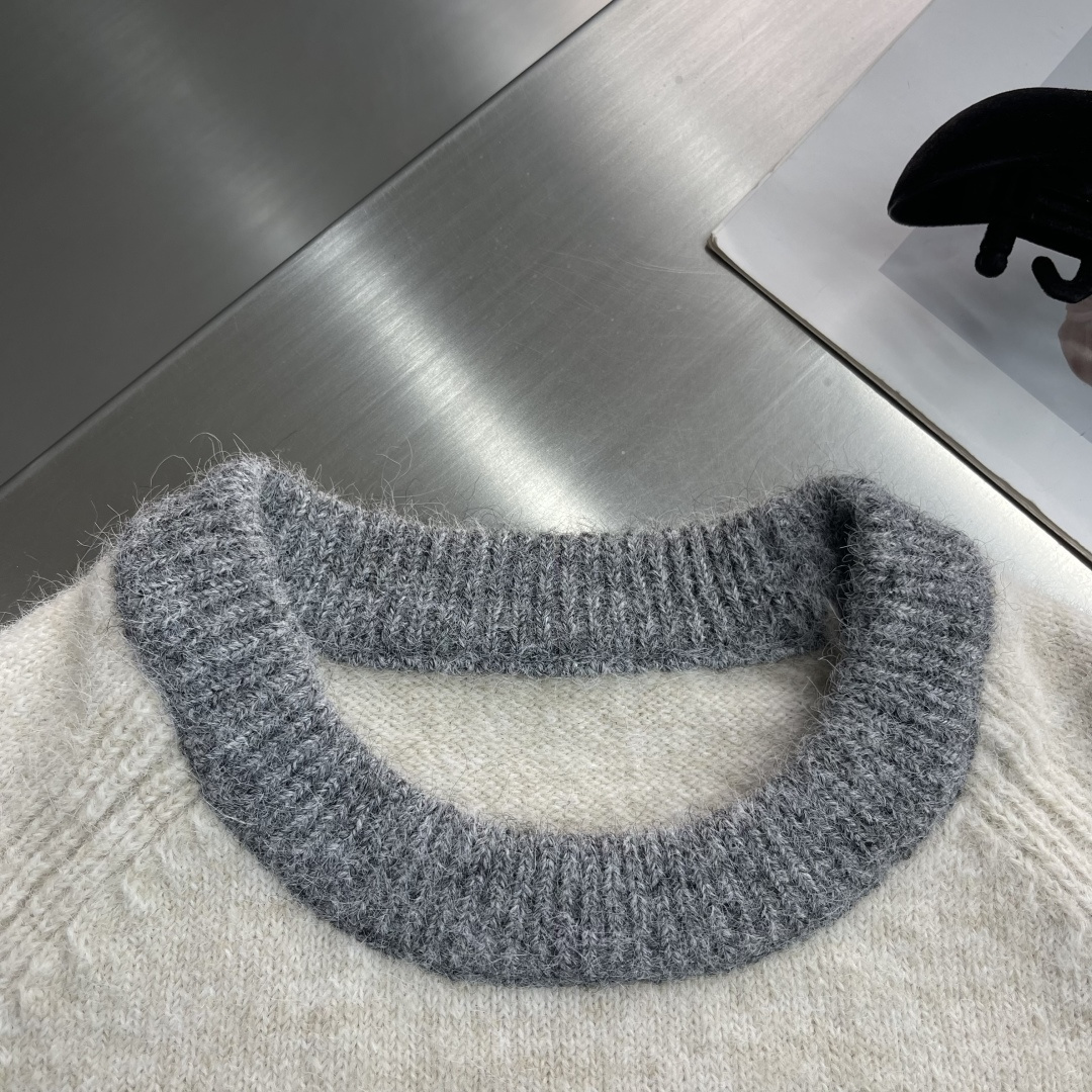 -TB 新款毛衫毛衣，上身舒适，不挑身材 男女同款，秋冬毛衣，是今年最好看的情侣装，秋冬必备百搭不出错，