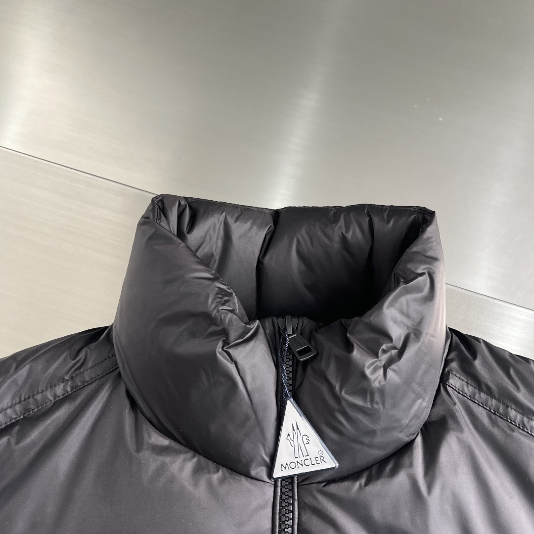 -mon 25秋冬新款羽绒服 内里顶级90白鸭绒 搭配撞色织带视觉效果超赞 定制五金配件 各种细节处理到