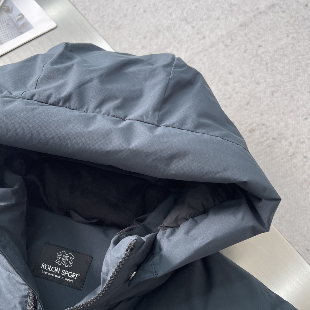 -KOLON SPORT 男款90鹅绒羽绒外套3D立体剪裁赋予身体更大的活动空间，告别传统羽绒服的束缚感