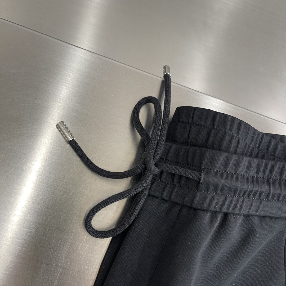 -LOEW 男士休闲裤👍 最新款上身版型无敌正！绝对可以闭眼收的一款此款裤子非常百搭，弹力腰围,日常上班