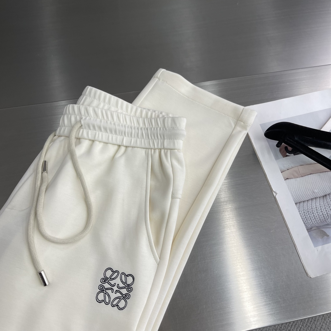 -LOEW 男士休闲裤👍 最新款上身版型无敌正！绝对可以闭眼收的一款此款裤子非常百搭，弹力腰围,日常上班