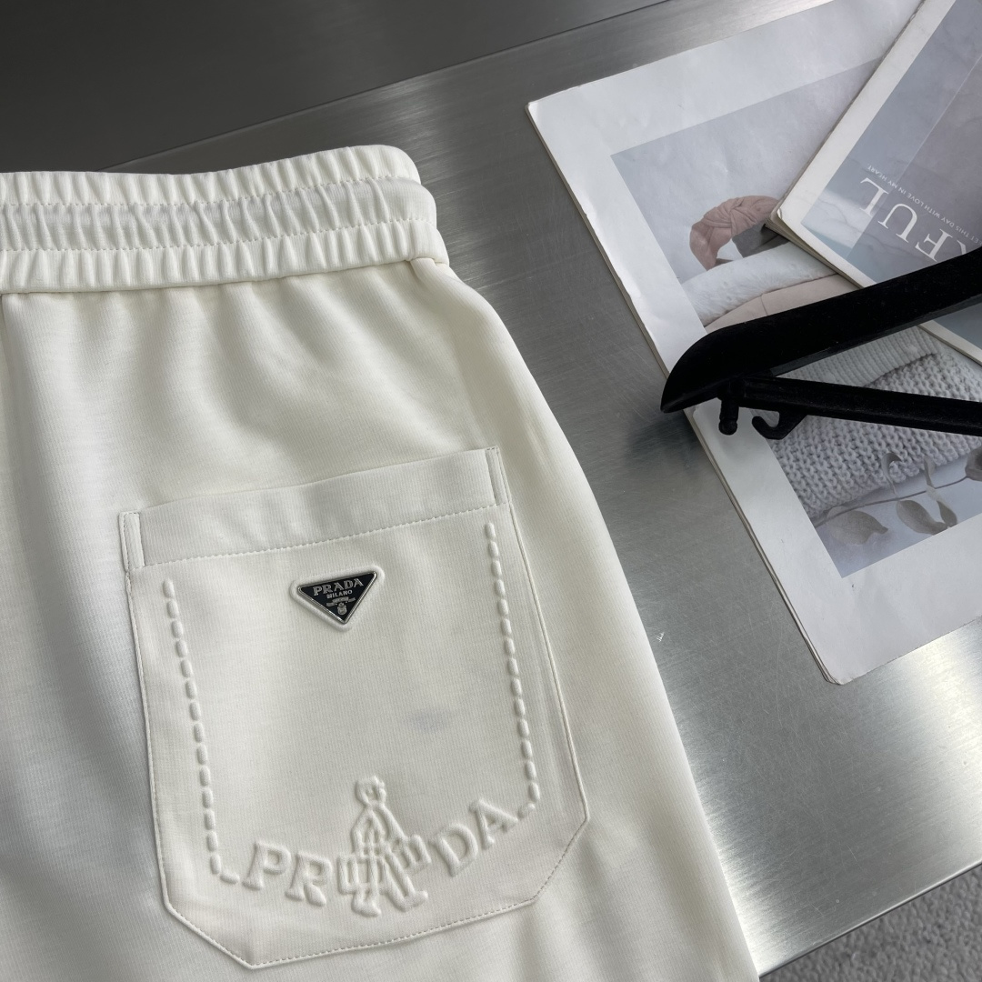 -PRAD 秋冬新款休闲直筒长裤，定制配件五金，免烫面料手感柔软。尺码：M-4XL