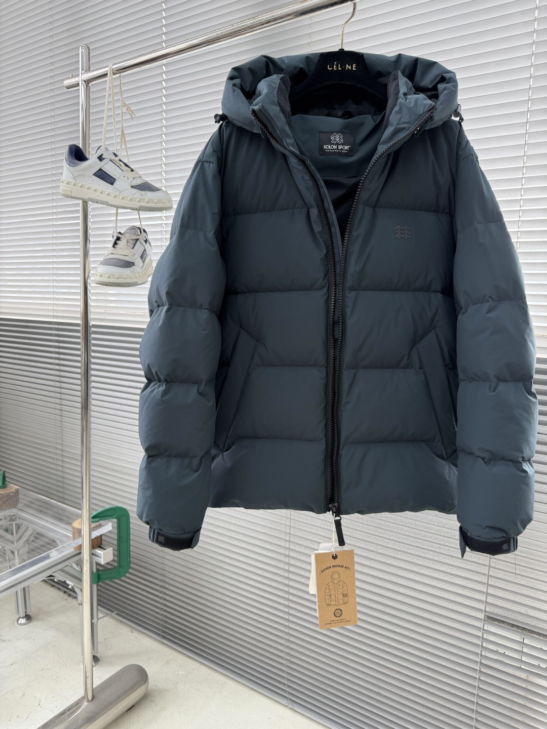 -KOLON SPORT 男款90鹅绒羽绒外套3D立体剪裁赋予身体更大的活动空间，告别传统羽绒服的束缚感