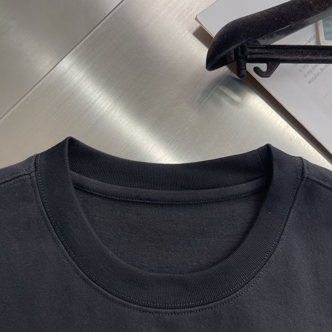 -Dio 2026早春系列短袖T恤尺码: M-5XL 微阔版型克重：260克重 成份：100%棉 磨毛洗