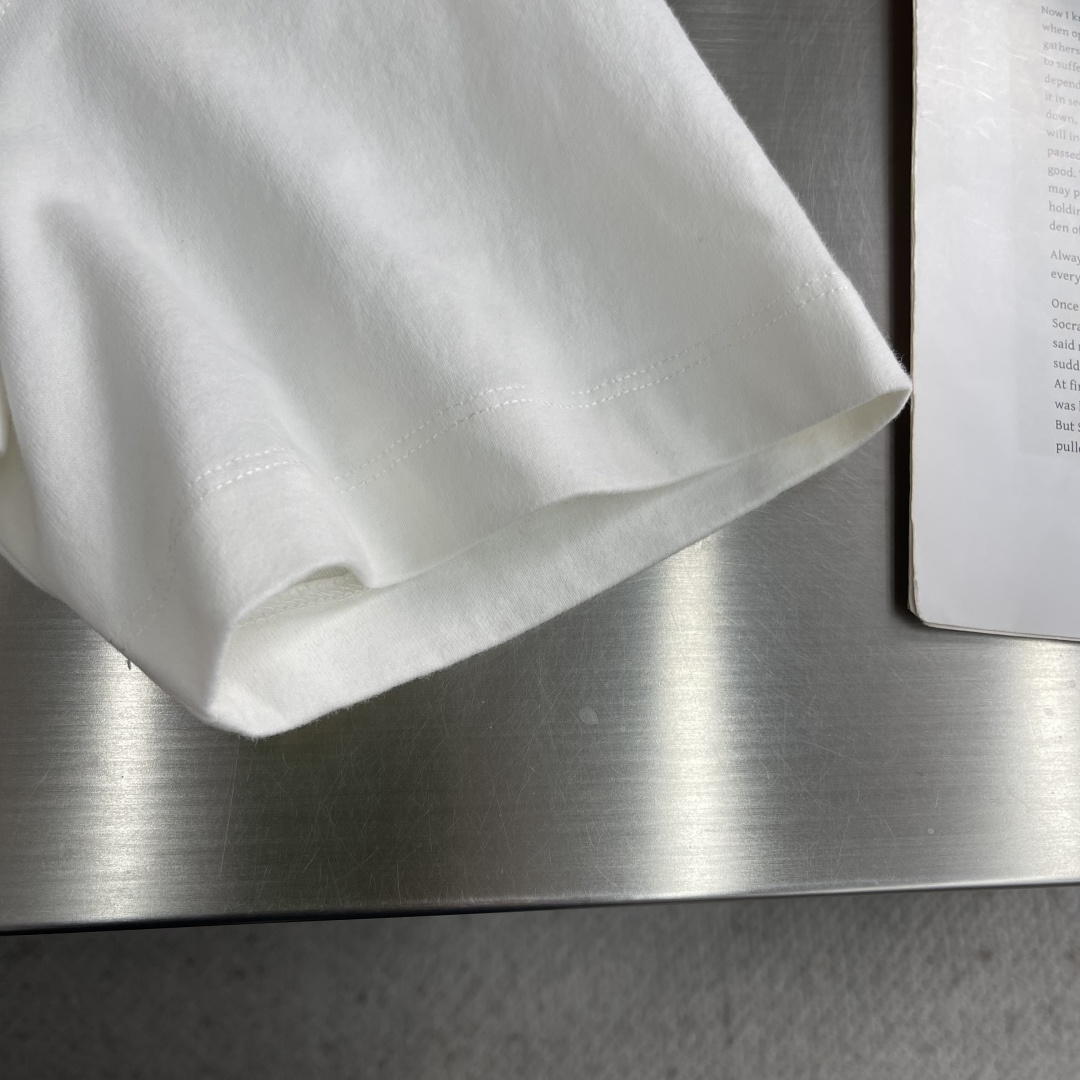 -Dio 2026早春系列短袖T恤尺码: M-5XL 微阔版型克重：260克重 成份：100%棉 磨毛洗