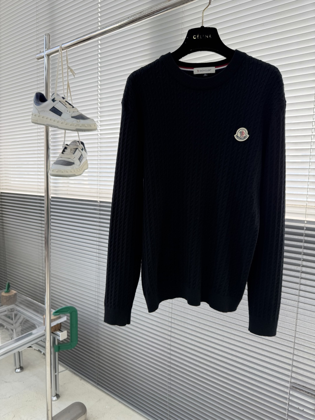 -mon 2025秋冬新款毛衣！优质混纺羊毛，简约而不简单。休闲圆领款式，日常搭配出街轻松搭配。做工精细
