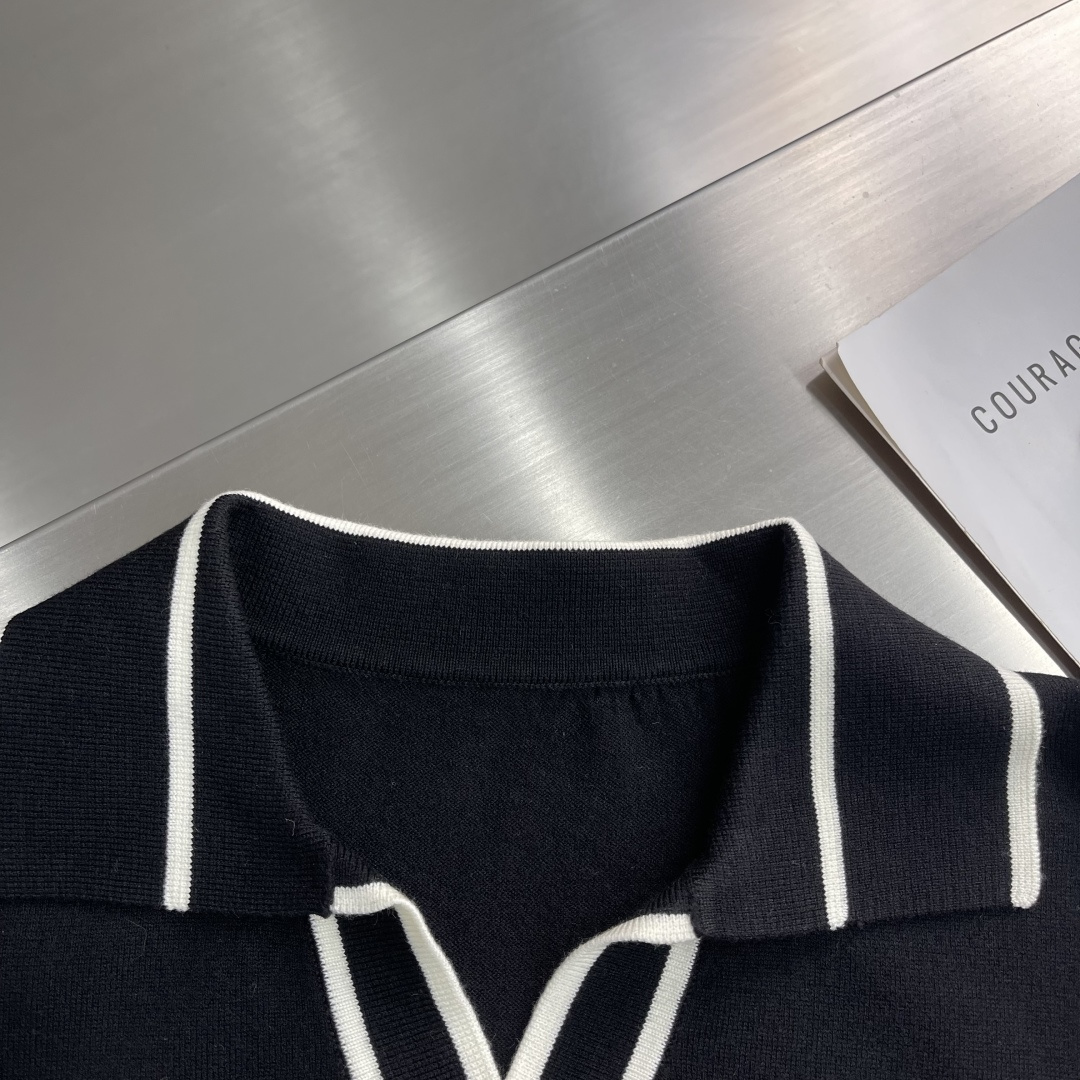 -GUCC 2025秋冬新款毛衣！优质混纺羊毛，简约而不简单。休闲款式，日常搭配出街轻松搭配。做工精细 