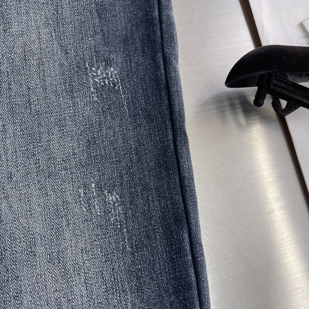 -驴牌 25秋冬新款加厚拉绒牛仔长裤。丹宁牛仔面料，复合绒面内里，舒适保暖！码数：29-38（🈚️35 