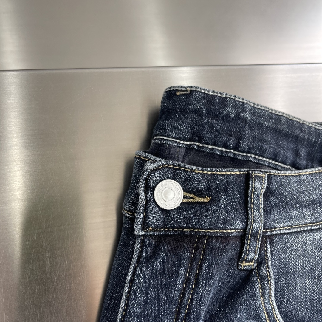 -驴牌 25秋冬新款加厚拉绒牛仔长裤。丹宁牛仔面料，复合绒面内里，舒适保暖！码数：29-38（🈚️35 