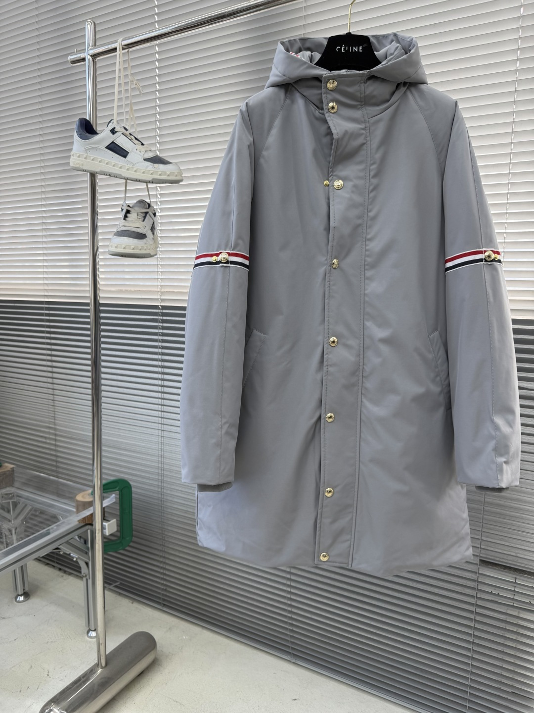 -TB 三色织带袖连帽长款羽绒服OS宽松版型 男女同款 内里条纹原版一致无色差，区别于市面上一眼假深色条